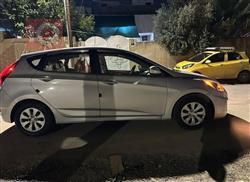 هیۆندای ئەکسنت هاچباک